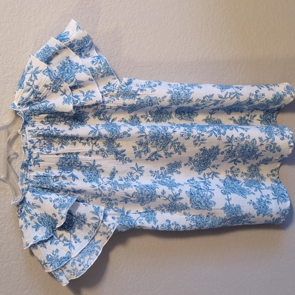 Flowy Nanette Lepore Blue Floral Ruffled Blouse - Picture 3 of 6